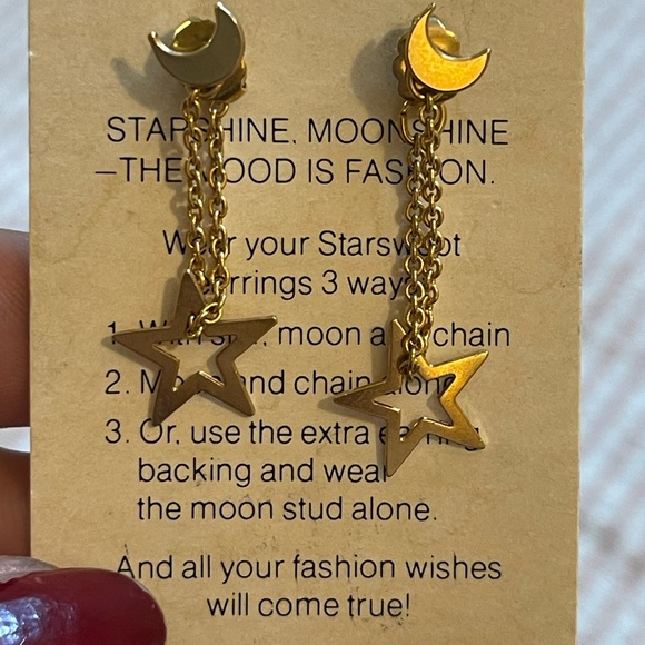 Star and moon earrings gold toned - Picture 1 of 4